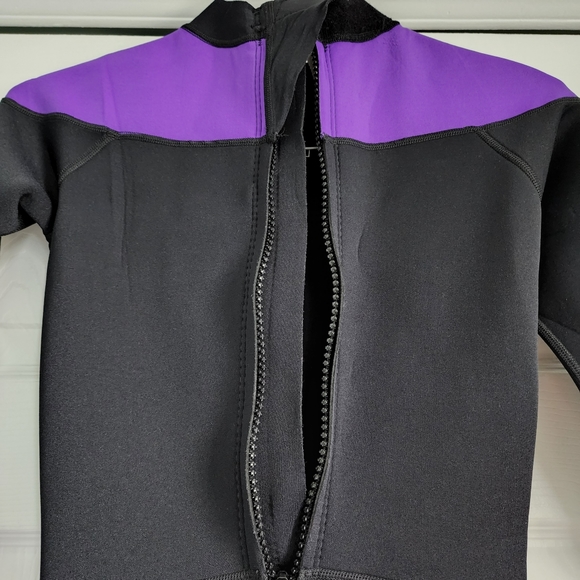 Henderson Aquatics Wetsuit size 4 - Picture 8 of 16